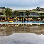אתר נופש Vonresort Golden Coast & Aqua