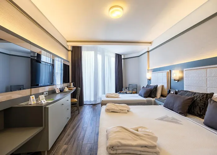 Vonresort Golden Coast & Aqua 5*