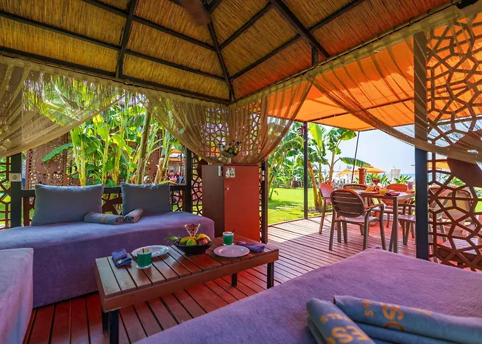 Vonresort Golden Coast & Aqua Station touristique