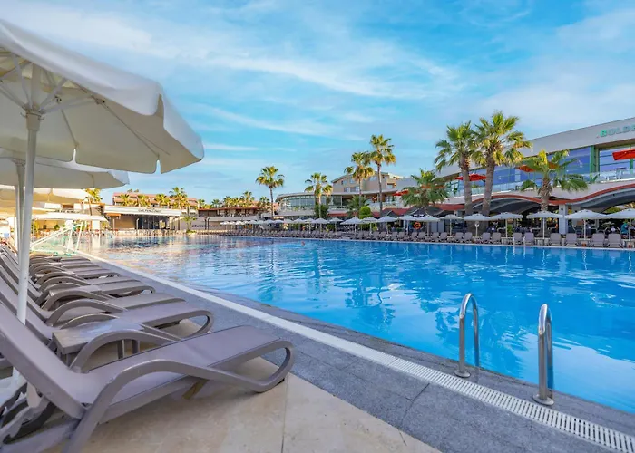 Üdülőközpont Vonresort Golden Coast & Aqua