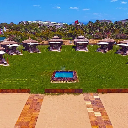 Vonresort Golden Coast & Aqua Feriested 5*