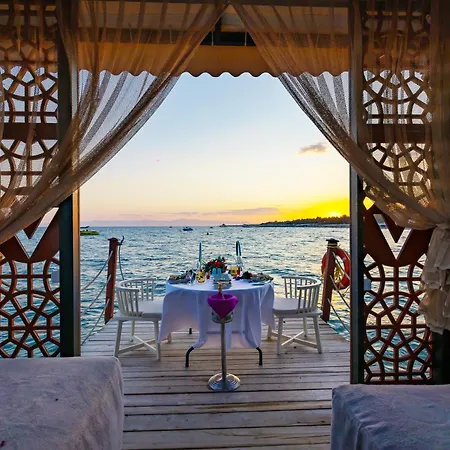 אתר נופש Vonresort Golden Coast & Aqua סייד