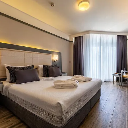 Vonresort Golden Coast & Aqua Resort 5*
