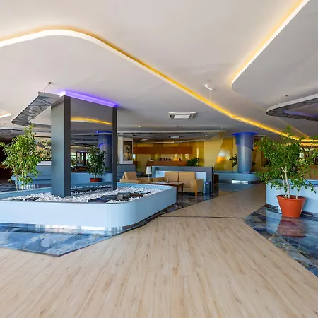 Vonresort Golden Coast & Aqua 5*