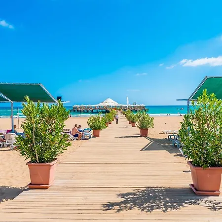 Feriested Vonresort Golden Coast & Aqua 5*