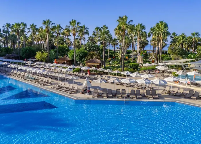 Ośrodek wypoczynkowy Vonresort Golden Coast & Aqua 5*