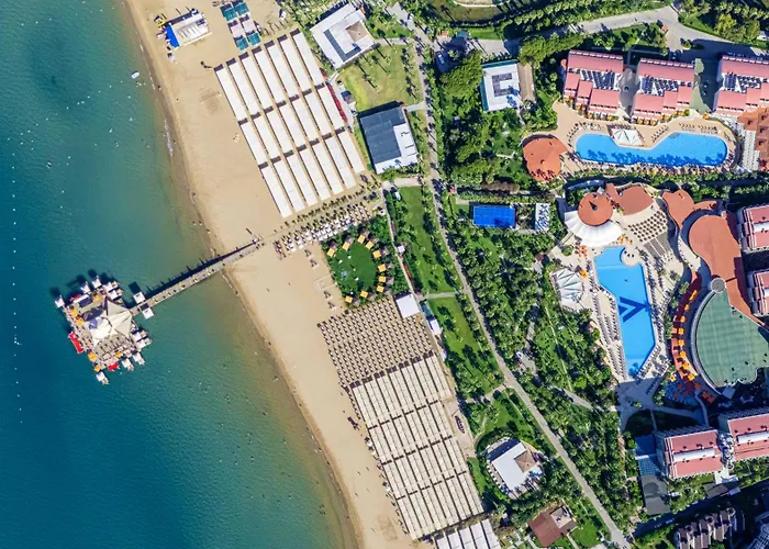Vonresort Golden Coast & Aqua 5* Side