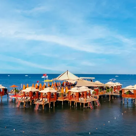 Resort Vonresort Golden Coast & Aqua Side