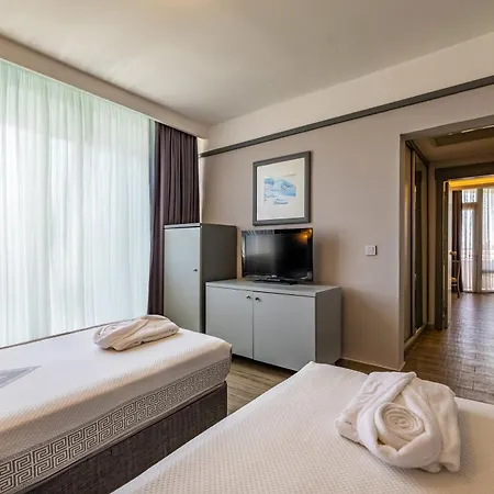 Vonresort Golden Coast & Aqua 5*