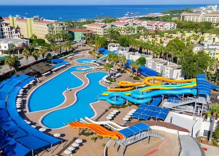 Vonresort Golden Coast & Aqua Semesteranläggning (resort)