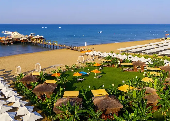 Vonresort Golden Coast & Aqua Semesteranläggning (resort) Side