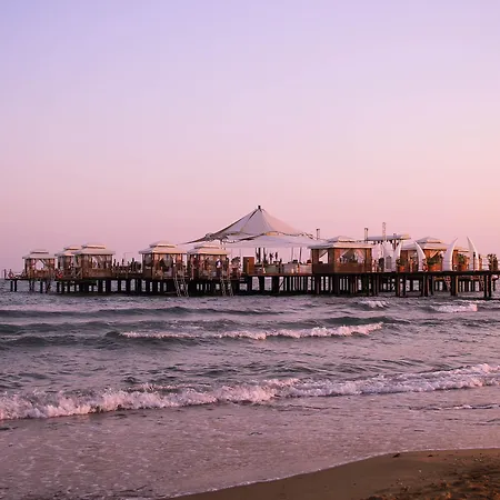 Курортный комплекс Vonresort Golden Coast & Aqua Сиде