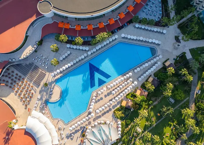 Vonresort Golden Coast & Aqua 5* سيدي