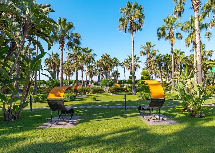 Vonresort Golden Coast & Aqua Feriested Side